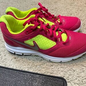 Nike LunarFly 2 Running Shoes Women’s Size 8 Excellent condition